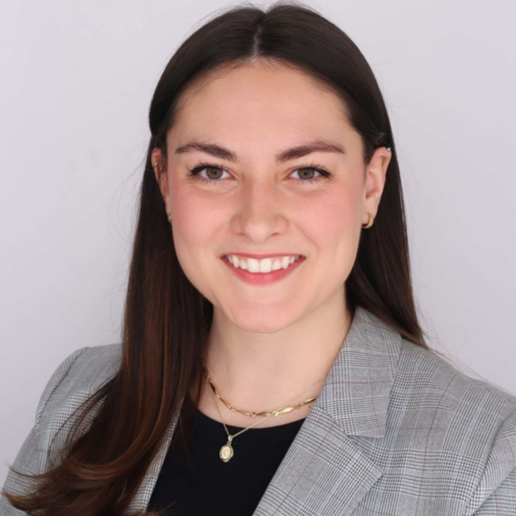 Jenny Long Headshot